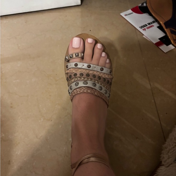 Lucky Brand Tan and Cream Strappy Sandals - Picture 2 of 4